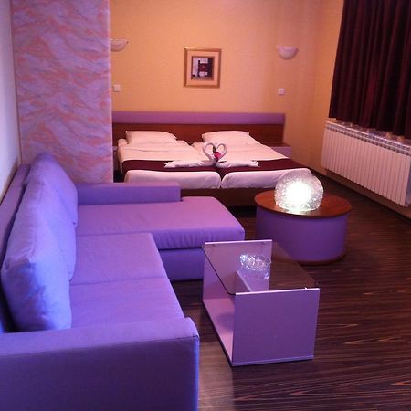 Rusenski Lom Hotel Koshov Buitenkant foto